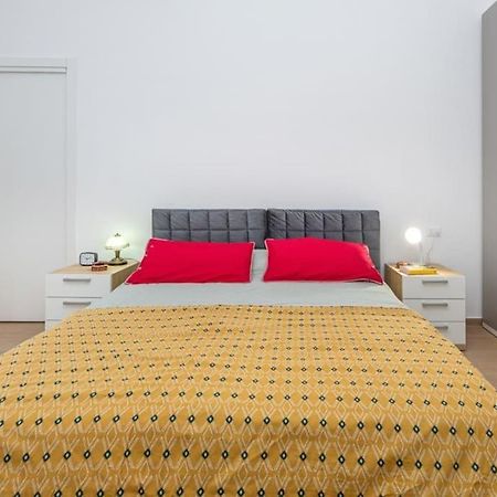 Apartament Liberty House, In Stile Retro! Mediolan Zewnętrze zdjęcie