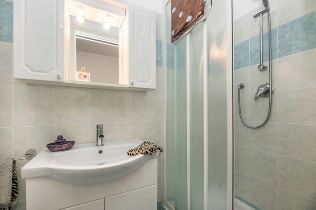 Apartament Liberty House, In Stile Retro! Mediolan Zewnętrze zdjęcie