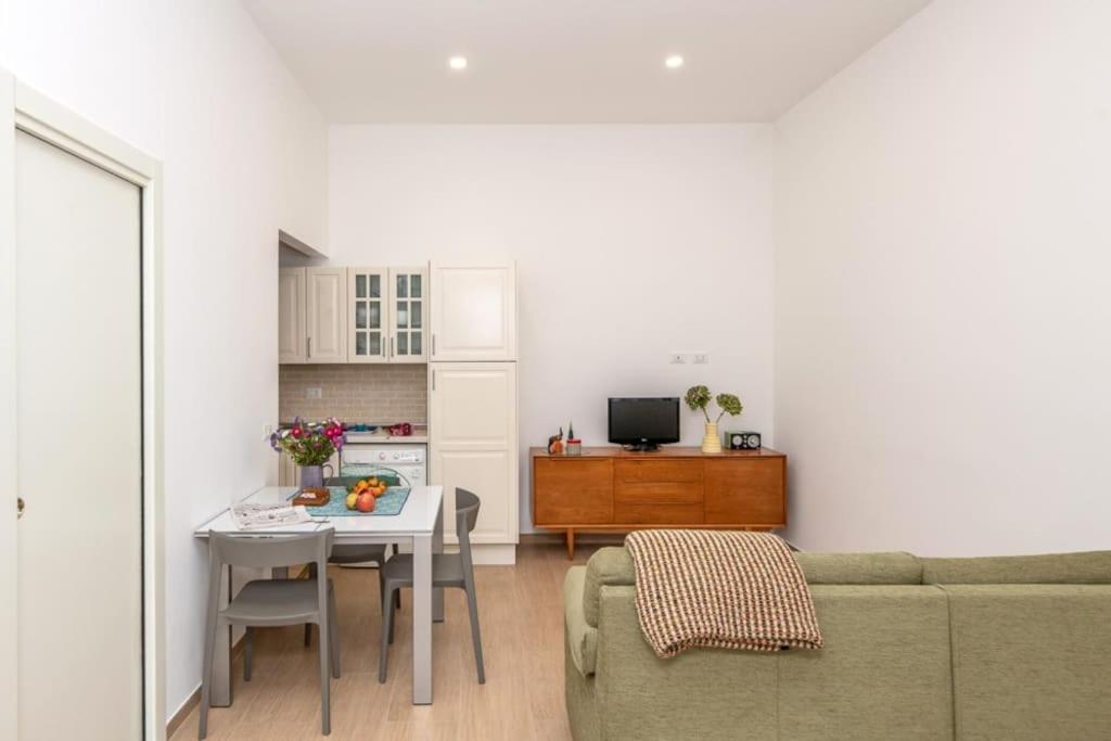 Apartament Liberty House, In Stile Retro! Mediolan Zewnętrze zdjęcie