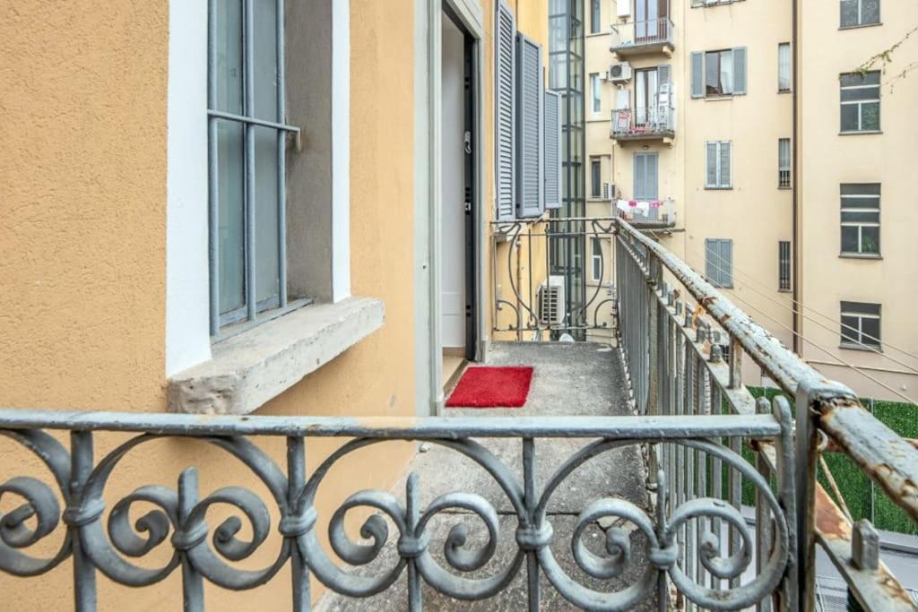 Apartament Liberty House, In Stile Retro! Mediolan Zewnętrze zdjęcie